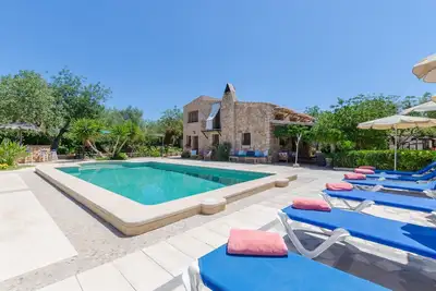 Image de Can Rosillo - Trois Chambres Villa, Couchages 6