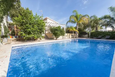 Image de Flor De Loto - Quatre Chambres Villa, Couchages 8