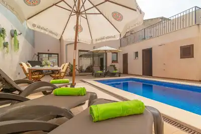 Image de Villa Placeta - Cinq Chambres Villa, Couchages 10