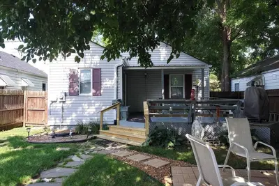 Image de Cozy 2-bedroom bungalow with Ac and WiFi in charming Springfield