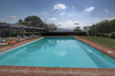 Ferme à Proceno avec piscine et terrasse