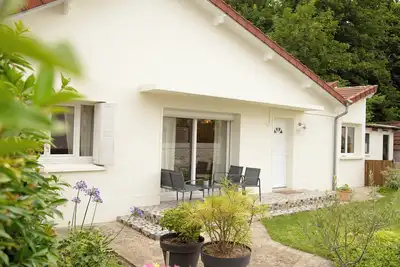 Image de Maison cosy située à 14km de la Porte d’Orléans et à 9km de l’aéroport d’Orly.
