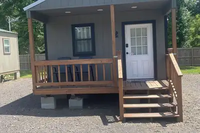 Image de Modern 2 bed cabin 2 miles from Lake Nimrod and within 30 mins of 4 state parks