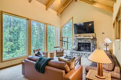Serenity in the Mountains/Private Home by River