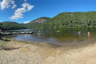 Image de Mountain View Getaway at Hickory Hideaway. Great deck views and game room!