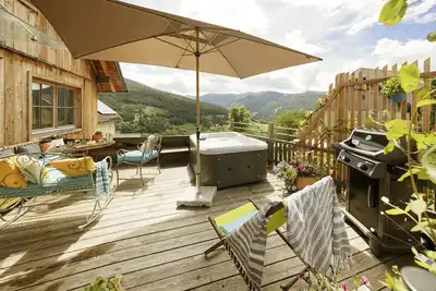 Chalet KÄRNTEN: Luxury alpine chalet at 1200m & dream view of the Nockberge mountains