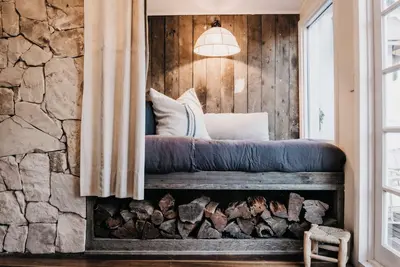 Image de Lola Cottage on Baker Street, a soulful Cottage full of charm. Pet Friendly!