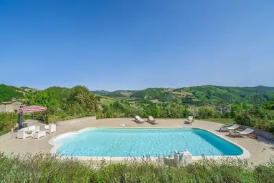 Image de Villa à Belforte tout\"Isauro avec piscine
