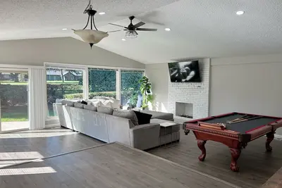 Image de Golf Oasis Retreat House/ Private fenced backyard