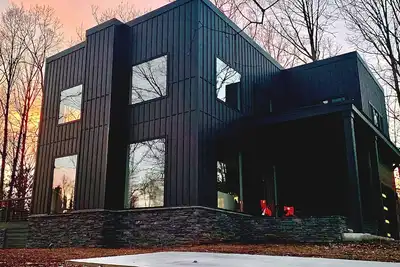 Image de Game Day Perfect! Minutes from Death Valley and  steps to Patrick Square! 🏈🐅🧡