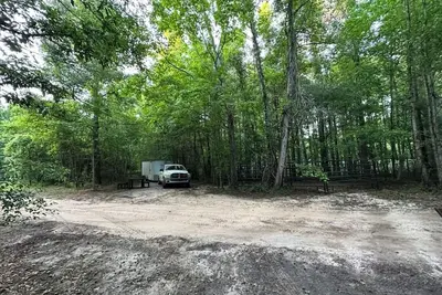 Image de Therapy Farmstay- 50’ Rv pond site