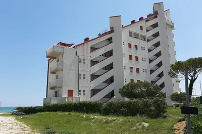 Image de Appartement accueillant au bord de la mer