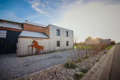 Image de Belle maison de vacances à Gesves entourée par la nature