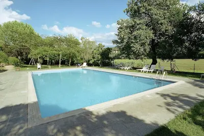 Image de Charmant appartement avec piscine partagée