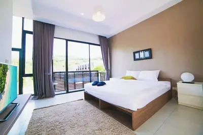 Image de Excellent unforgettable house \"pool/gym/tennis\" A3