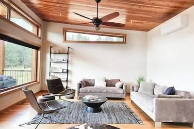 3 Bdrm acreage near Panorama with stunning views