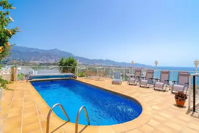 Image de Maison de vacances pour 6 personnes env. 200 qmà Nerja, Andalousie (Costa del Sol)