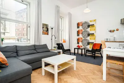 Image de Bright, Spacious Apartment in the Historic Centre