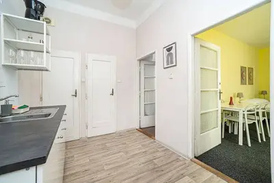 Image de Comfortable apartment sleeps 8