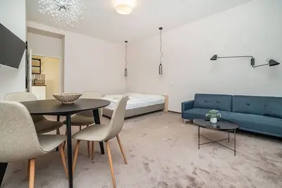 Image de Modern studio with balcony + Tv