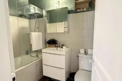 Image de Bail mobilité, joli appartement Paris Belleville