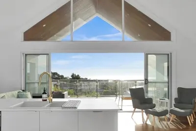 Image de Have fun with the whole family at this stylish home.