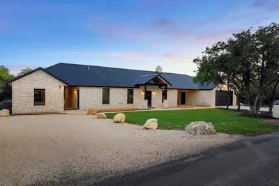 Image de Concan Cowboy Private Pool, Free Golf @ Frio River Vacation Rentals