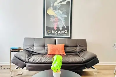 Image de 2 Masters, 3 TVs, Sleeps 7/H8