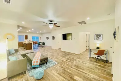 Image de Fernley Brand New House/ 5TVs Sleeps 13/Pet Ok🦮🐈