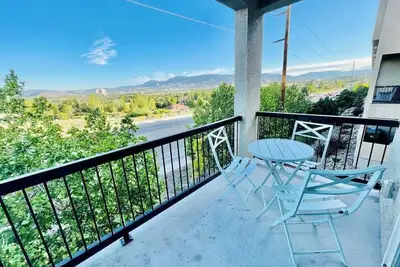 Image de Vista Retreat, 10 Min to Convention Center, 4TVs