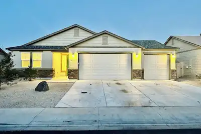 Image de 4-Bedroom 5TVs Sleeps 13/Pet Ok