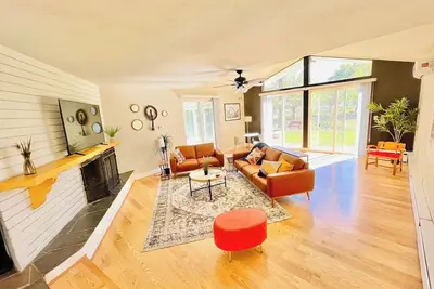 Image de 30 Days Stay in Country Side/Pet Ok/Sleeps16