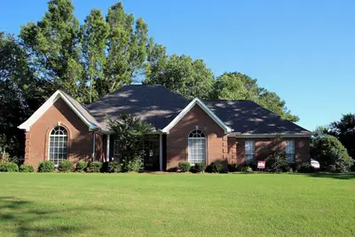 Image de Perfect for Football Game Weekends: Spacious Home 6 Miles from Ole Miss!