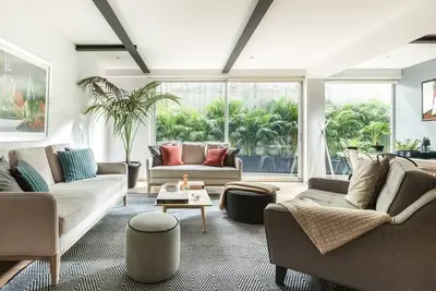 Image de Spread Out and Lounge in This Spacious Polanco Apartment