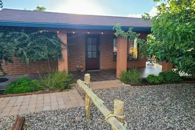 Image de Overlook the valley, hike, wine taste, relax! 2br