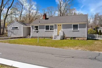 Image de Three Bouys at Priscilla Beach