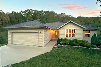 Image de Beautiful Home Nestled On 2 Acres Near Cox Medical Center & Branson Landing