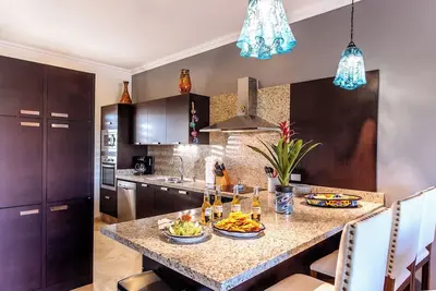 Image de Cabo Penthouse Condo - Rooftop deck with Private Jacuzzi at Puerta Cabos Village