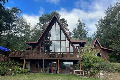 Image de Private, 3 Acre Vashon Island Getaway with Spectacular Views - Sleeps 12!