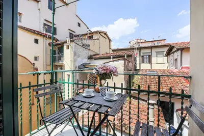 Image de Fiesolana's Flower with balcony