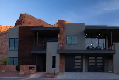 Image de Luxury Service 5 Bedrooms - Sleeps 10 – Private Pool - Daily Hsk