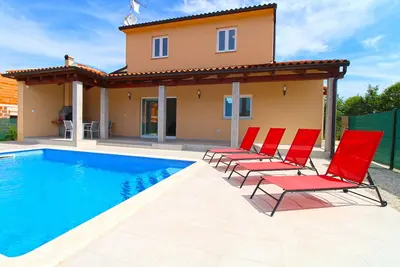 Image de House 2340/115035 (Istria - Valbandon), 2000m from the beach