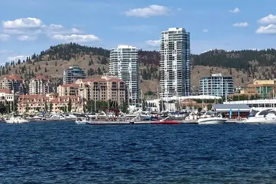 Image de June 30 - July 7, 2024 : Hotel Suite at Delta Grand Okanagan Resort, Kelowna Bc