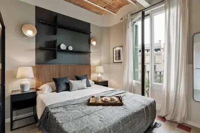 Image de Andy - 2 bedrooms and office and balcony in Eixample Dreta