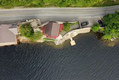 Image de Charming castle with 7 bedrooms and WiFi, Ac in Coe Hill