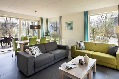 Image de Detached 6-person villa
