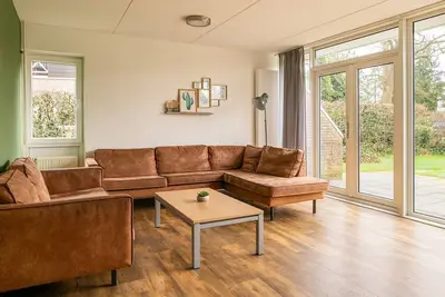 Image de Detached bungalow for 14 persons