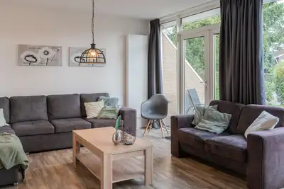 Image de Detached bungalow for 16 persons