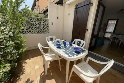 Image de **Charmante Villa T3 Climatisée à 200m de la Plage avec Parking Privatif - Narbonne-Plage**