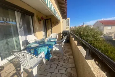 Image de Spacieux T3 climatisé proche plage, balcon, parking privatif